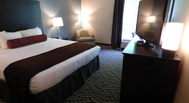 Номер Standard с видом на внутренний двор Best Western Plus Kingston Hotel and Conference Center