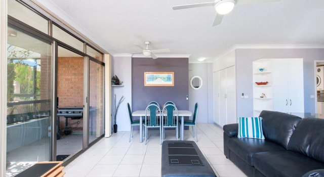 Commodore, Unit 1/9 Donald Street
