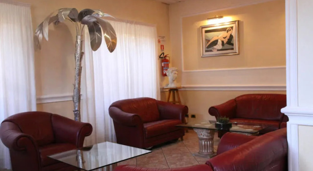 Beethoven, Rezervovat Hotel Hotely v Lazio s parkováním, Parkování