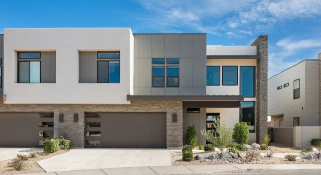 Bunker On The 8th 7 Bedroom Home, Varaa Lomakoti Harrisburg Junction 