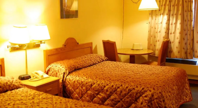 Четырёхместный номер Standard Luck Country Inn