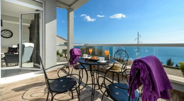 Апартаменты с 2 комнатами с балконом и с видом на море Apartments Villa Capitano