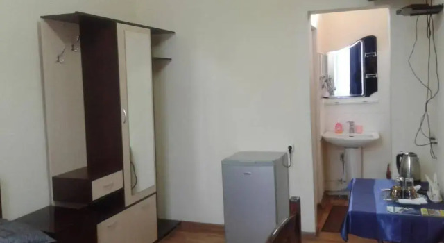 Gis Guest House