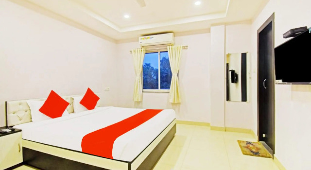 Goroomgo Royal Galaxy Newtown Kolkata, Забронировать Отель Калькутта East Zone, рядом с Capgemini India Private Limited
