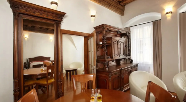 Двухместные апартаменты Мансарда Residence Muzeum Vltavínů