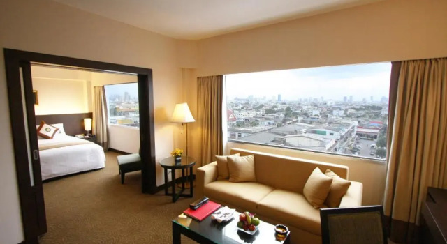 Двухместный люкс с видом на город Ramada Plaza by Wyndham Bangkok Menam Riverside