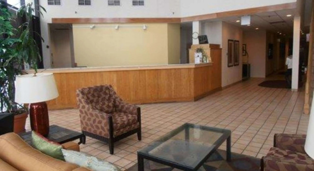 Quality Inn & Suites Fort Collins East, Book Hotel Hoteller i Fort Collins med pool, Swimmingpool