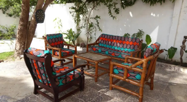 Sarawally Guesthouse, Rezervasyon Otel Serrekunda Kanifing