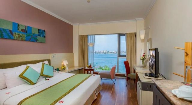 Двухместный номер Deluxe Sai Gon Quang Binh Hotel