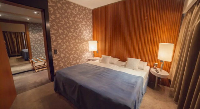 Полулюкс Hotel Yasmin Košice