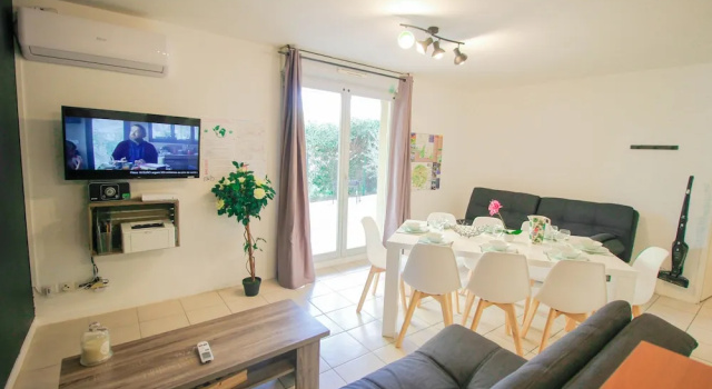Piscine-Jardin-Parking 4 lit Proche Cité, Book Hotel Hotels in Carcassonne with a Pool, Swimming Pool