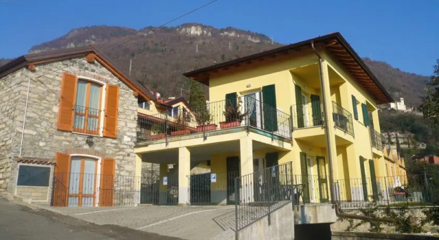 Casa San Gusmeo, Prenota Appartamento Gravedona Como