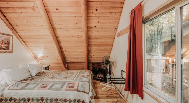 Baker Rim Cabin 17 - A Rustic Family Cabin With Modern Features, Book Hotel 3-stjernede hoteller i Glacier, 3*