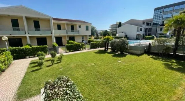 Apartament With Swimming Pool, Забронировать Апартаменты/квартира Каорле Линьяно-Ривьера