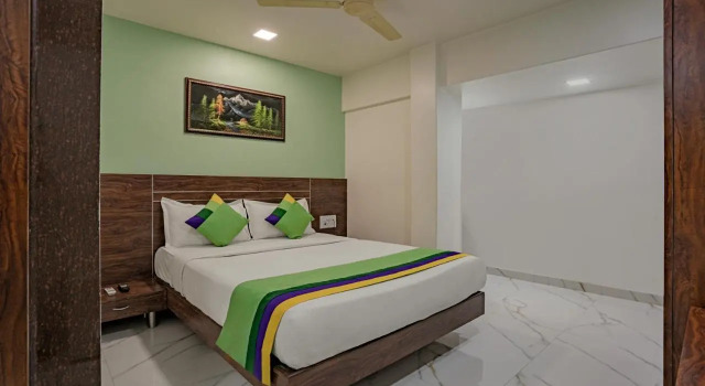 Treebo Atithi Inn Malad, Забронировать Отель Отели штата Махараштры 3 звезды, 3*