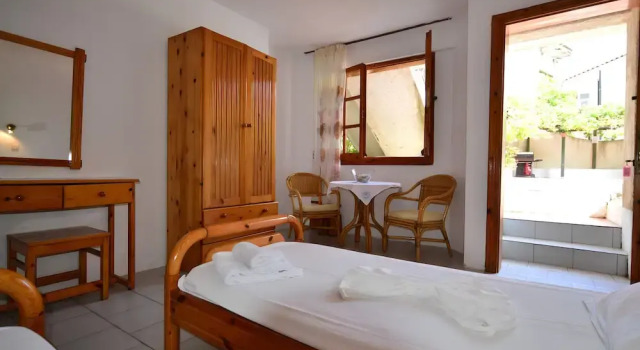 Студия Kipos Hotel