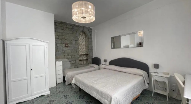 Четырёхместный номер Standard Hotel Miramare