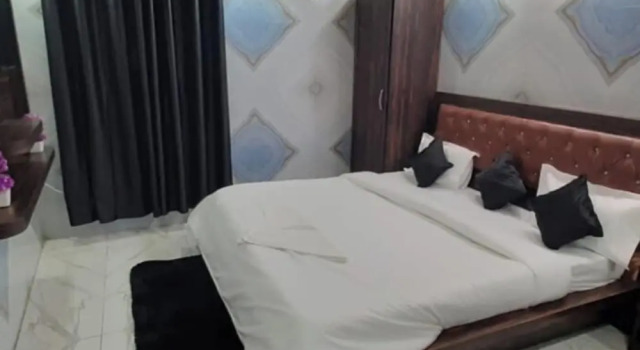 Двухместный номер Deluxe с видом на город Goroomgo Krishna Palace Charbagh Lucknow