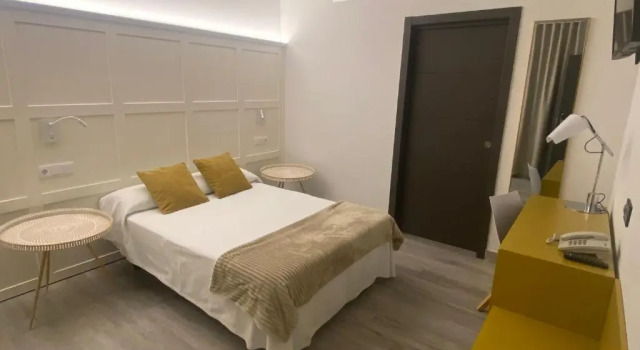 Двухместный номер Superior Hotel Lusitania, Centro Ciudad, Parking Privado