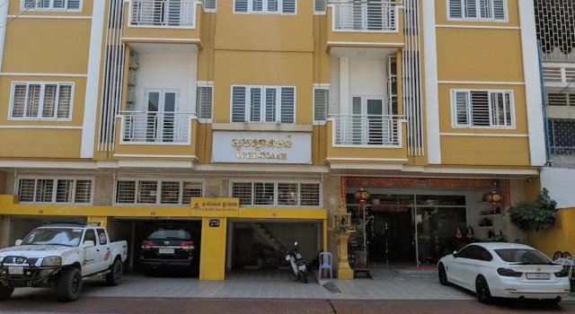 Golden House Motel
