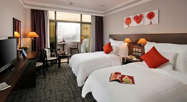 Двухместный номер Standard с видом на озеро Lake Side Hotel