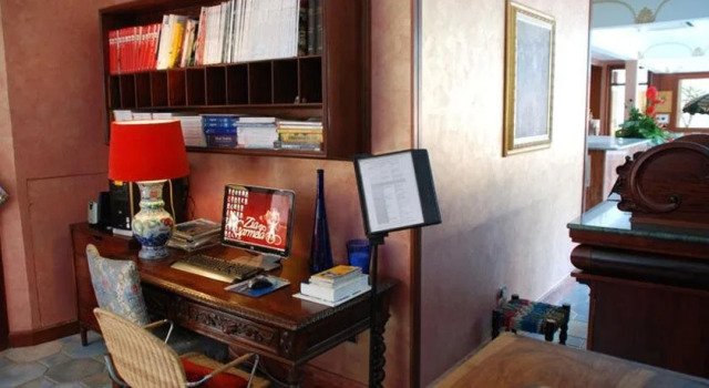 Zia Carmela, Book Hotel Hoteller i Montella med pool, Swimmingpool