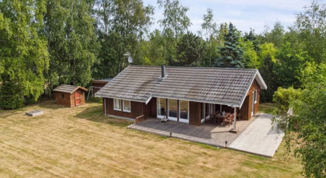 "Aase" - 950m from the sea in Lolland, Falster and Mon