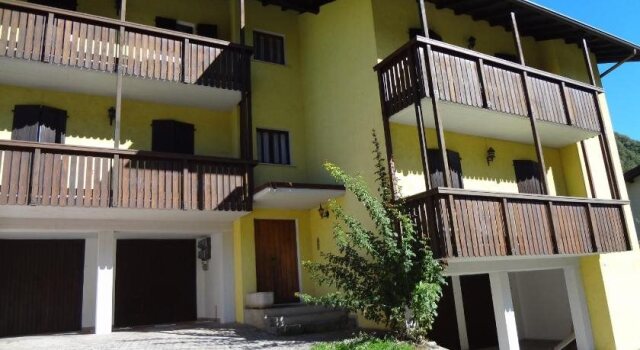 Residence ai Tovi, Забронировать Отель Отели Valle di Ledro с бассейном, Бассейн