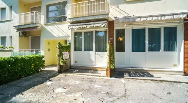 Condominio Zodiaco, Забронировать Отель Бибионе-Пинеда Венето, рядом с Долина Вальгранде