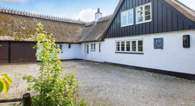 10 Person Holiday Home in Rødvig Stevns, Book Feriehus Rodvig Stevns Sjælland