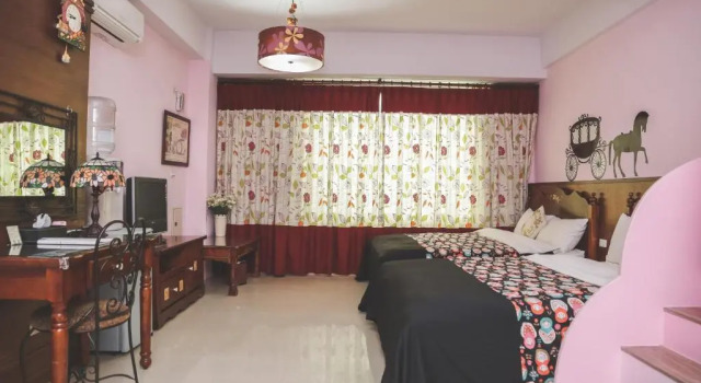 Номер Deluxe Zhongshan 330 Guest House