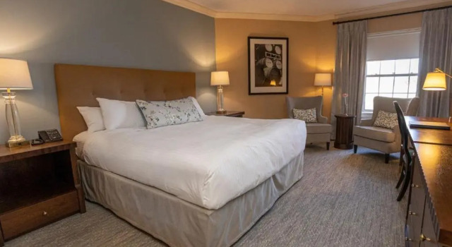 Номер Standard Queens Landing