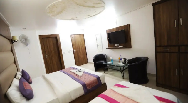 Номер Standard ADB Rooms Hotel Noratan Palace