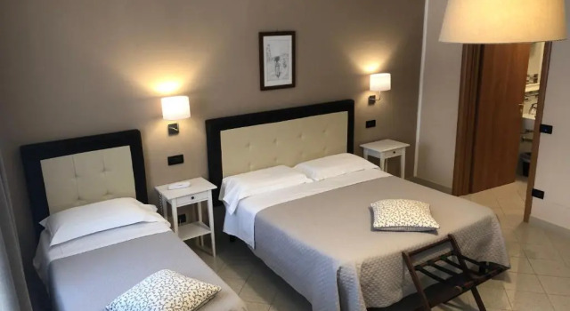 Трёхместный номер Hotel Di Stefano