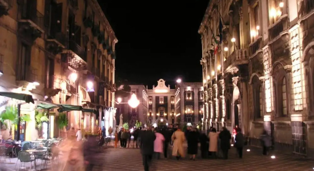 Folklore House in Historical Catania, Забронировать Отель Катания Сицилия, рядом с Парк Вилла Беллини