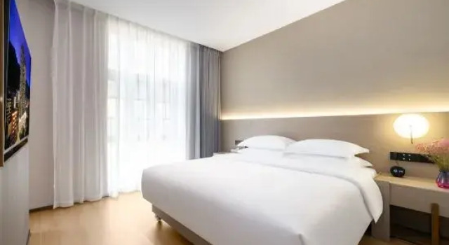 Люкс Deluxe Liting Hotel (Nanhua Caoxi Village Hot Spring Resort)