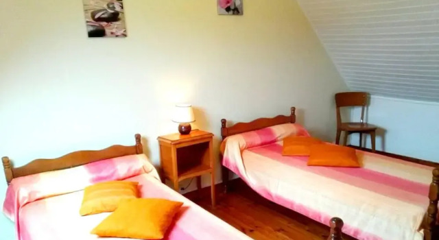 House With 2 Bedrooms in Pouldreuzic, With Furnished Garden and Wifi -, Rezerwuj Hotel  