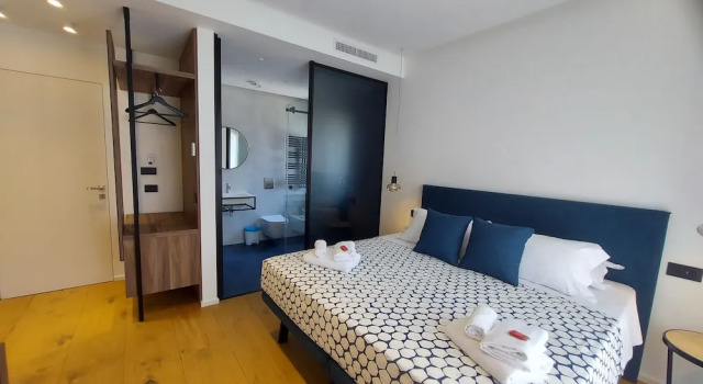 B&B Le Suites di Costanza, Забронировать Отель «постель и завтрак» Чефалу Madonie Regional Natural Park