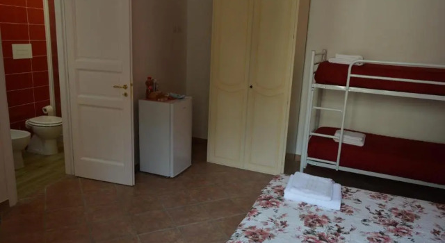 Четырёхместный номер Standard с видом на горы b&b Don Peppe - Don Ilario
