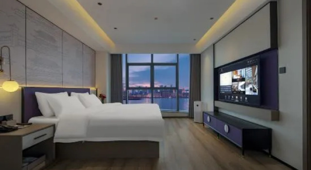 Люкс Executive Maison New Century Hotel