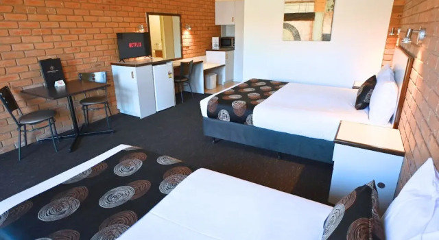 Номер Standard Peppermill Inn Motel