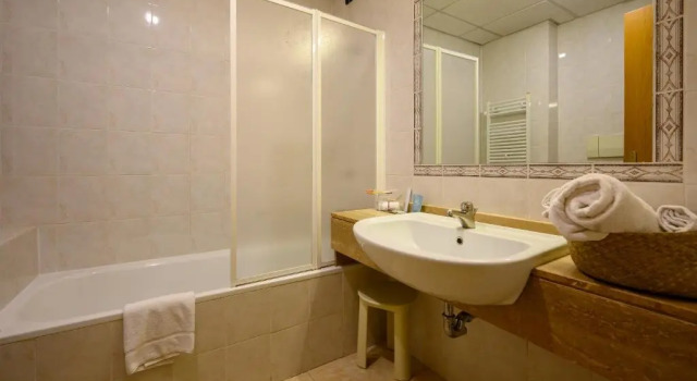 Трёхместный номер Standard Hotel Torre Di Pratolungo
