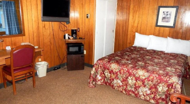 Motel Nicholas, Prenota Motel Omak Loup Loup