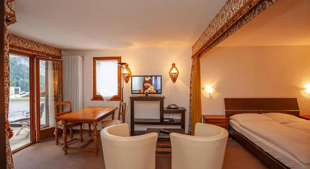 Трёхместный номер Standard Hotel Astoria