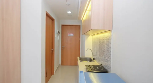 Best Choice Studio at Evenciio Apartment Near UI