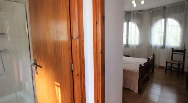 Amazing Villa in Empuriabrava With Swimming Pool, Забронировать Вилла Отели Эмпуриабравы 3 звезды, 3*