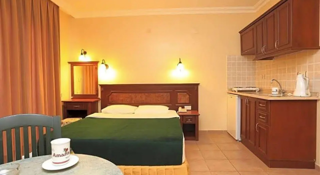 Полулюкс Club Amaris Apartment