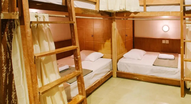 Кровать в общем номере (женский номер) Lokal Bali Hostel