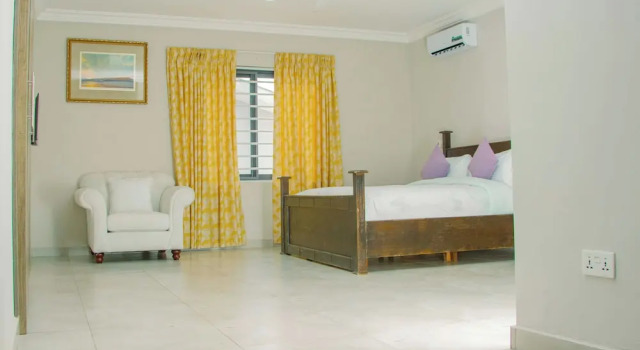 Pot of Gold Butler Residence, Prenota Affittacamere Hotel a Greater Accra con piscina, Piscina