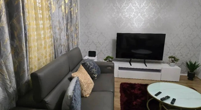 Hornchurch Cozy 2-bed Flat With Street Parking, Book Lejlighed London London og omegn